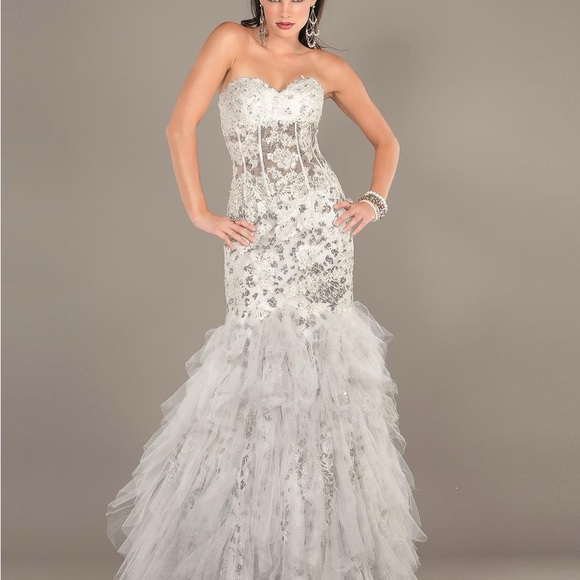 Jovani Evening Gown - Picture 2 of 4